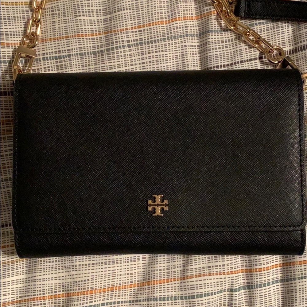 Tory Burch Robinson Wallet on a Chain